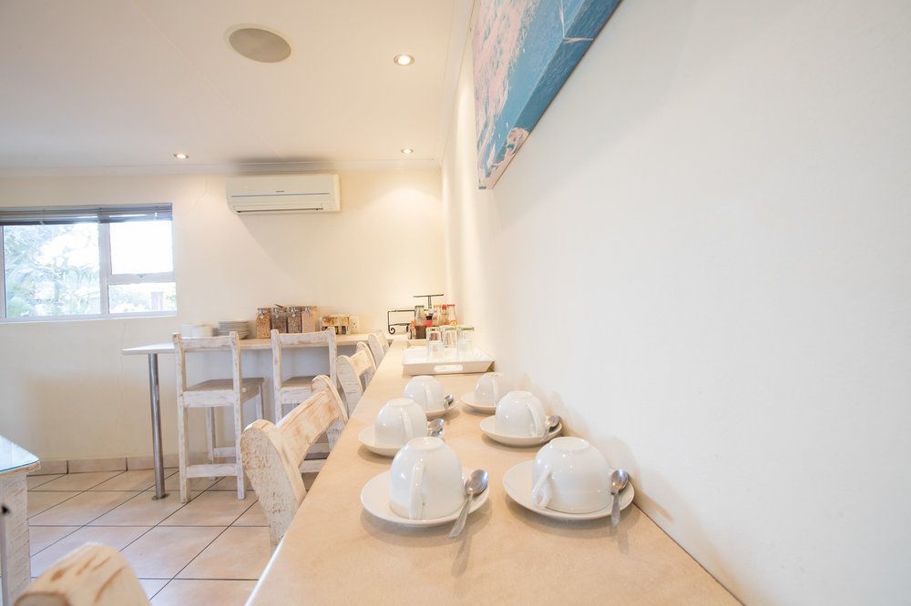 Santorini Guesthouse Іст-Лондон Екстер'єр фото